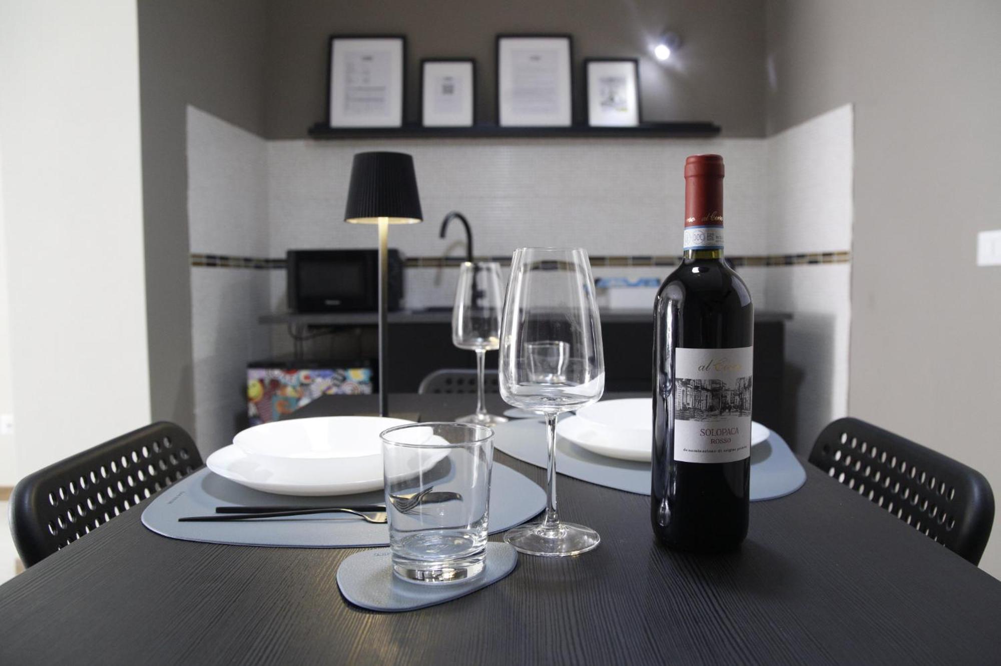 Grey Apartment Caiazzo Exterior foto